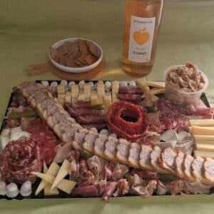 Plateau apéro fromages et charcuteries 8/10 personnes
